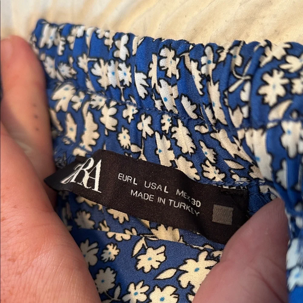 Zara Blue Floral Midi Skirt - Picture 2 of 3